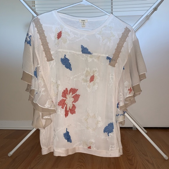 Anthropologie Tiny Embroidered flutter sleeve top - Picture 2 of 6